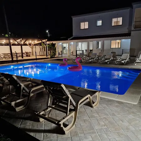 Casa Claudina, Confort Et Tranquillite * 롤레